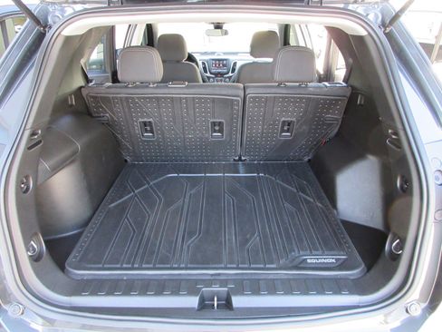 Used 2021 Chevrolet Equinox LS w/ LPO, Floor Liner Package FWD image 47