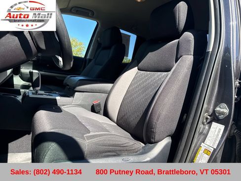 Used 2016 Toyota Tundra SR5 w/ SR5 Upgrade Package AWD/4WD image 12