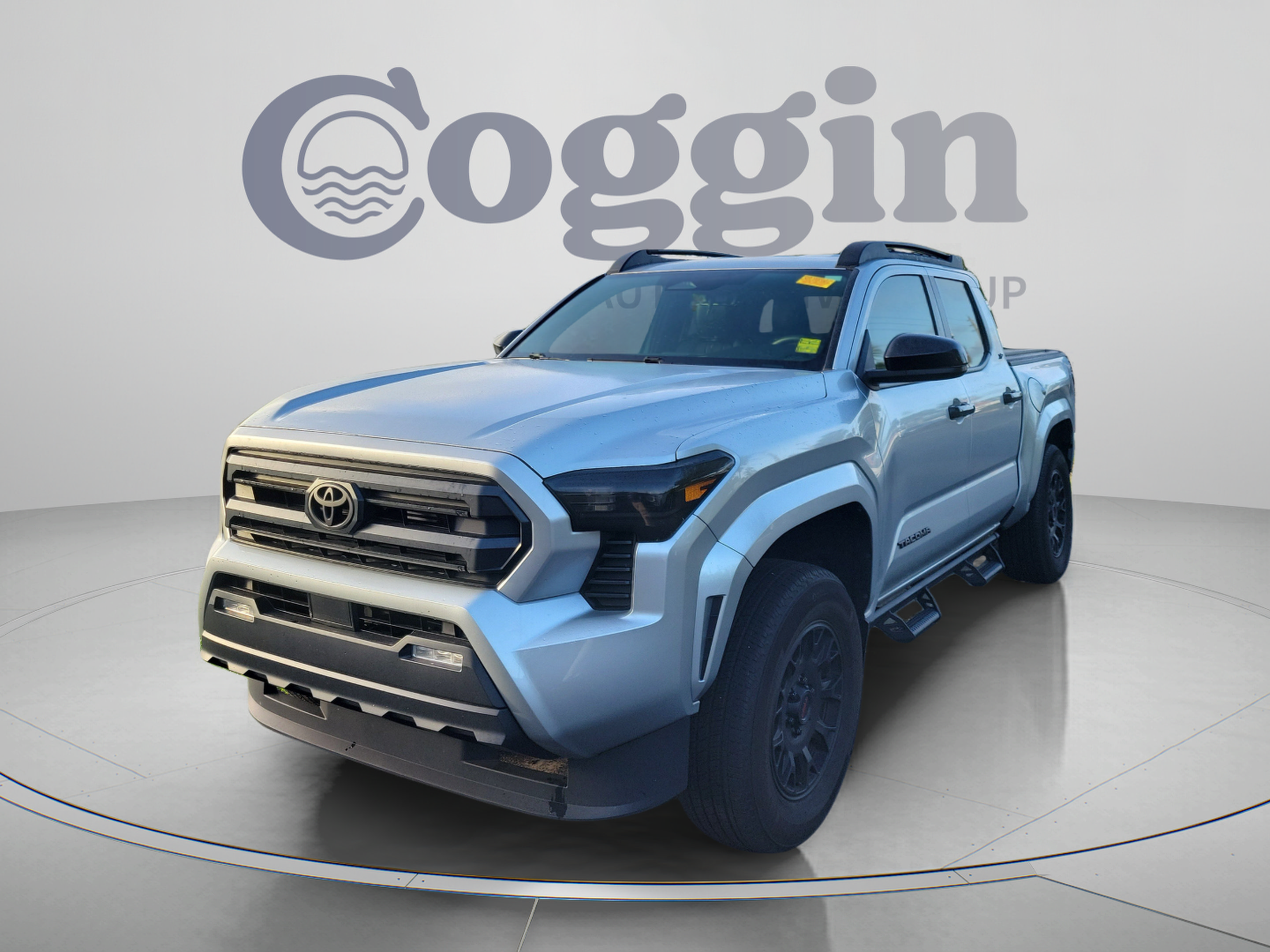 Used 2024 Toyota Tacoma SR5 AWD/4WD image 1