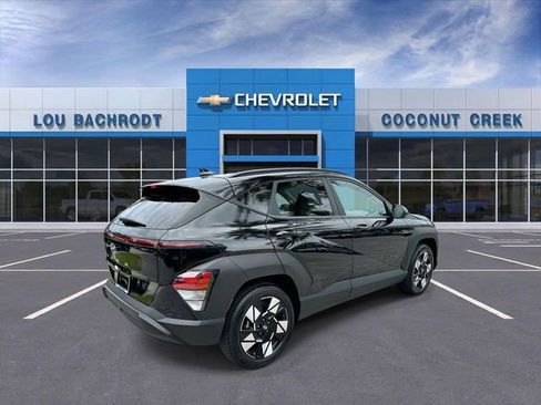 Used 2025 Hyundai Kona SEL FWD image 8