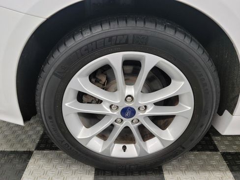 Used 2020 Ford Fusion SE FWD image 21