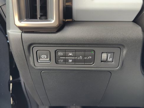 New 2025 GMC Hummer EV 3X image 19