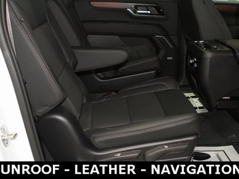 New 2025 GMC Yukon XL Denali w/ Sun & Power Step Package image 27