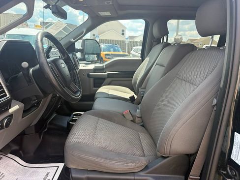 Used 2016 Ford F150 XLT w/ Equipment Group 302A Luxury AWD/4WD image 25