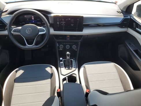 Certified 2025 Volkswagen Taos S FWD image 8