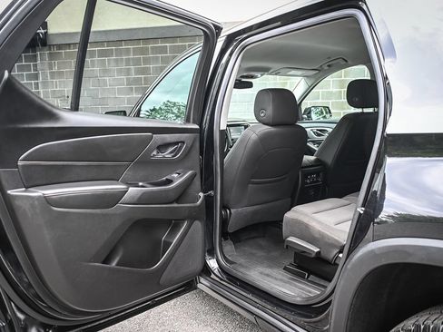 Used 2019 Chevrolet Traverse LS w/ LPO, Floor Liner Package AWD/4WD image 12