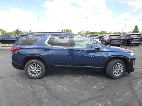 Certified 2023 Chevrolet Traverse LT FWD image 24