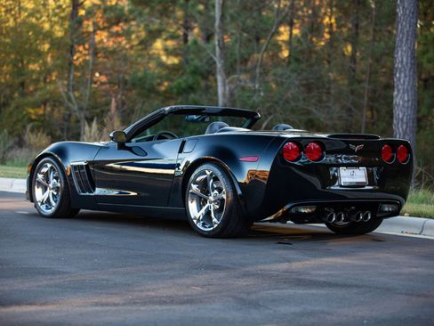 Used 2010 Chevrolet Corvette Grand Sport w/ Preferred Equipment Group image 1