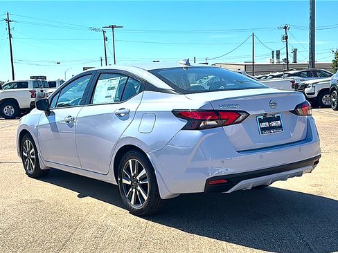 New 2025 Nissan Versa SV w/ Trunk Package image 6