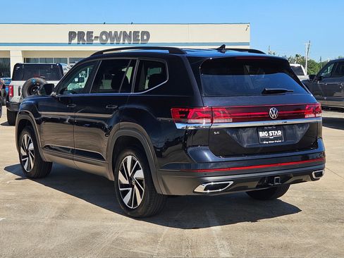 Used 2025 Volkswagen Atlas SE image 6
