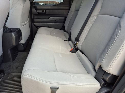 Used 2025 Toyota Tacoma SR5 AWD/4WD image 17