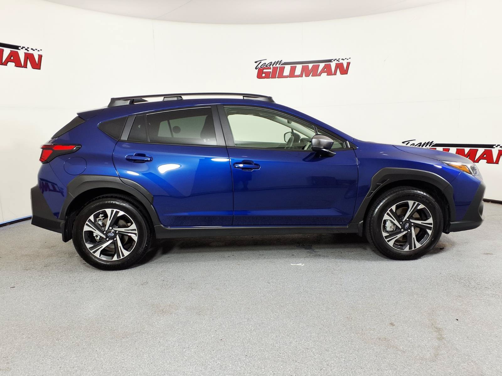 Used 2025 Subaru Crosstrek 2.5i Premium AWD/4WD image 2