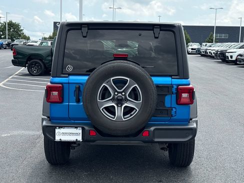Used 2022 Jeep Wrangler Unlimited Sport AWD/4WD image 4
