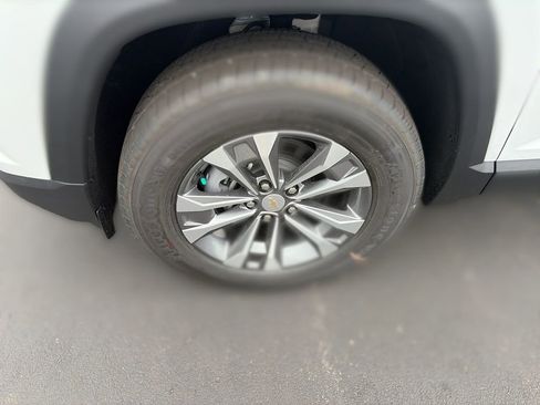 New 2026 Chevrolet Equinox LT FWD image 10