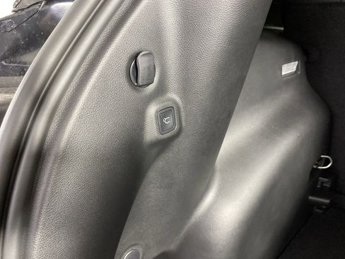 New 2026 Jeep Compass Limited image 32