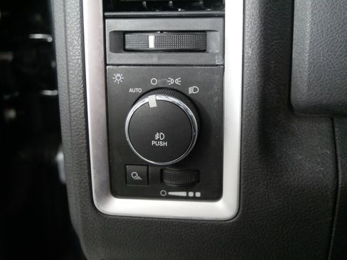 Used 2012 RAM 1500 Sport w/ Sport Premium Group image 25