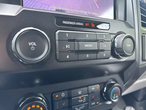 Used 2020 Ford F150 XLT w/ Equipment Group 302A Luxury AWD/4WD image 21