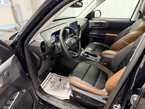 Used 2024 Ford Bronco Sport Outer Banks w/ Tech Package AWD/4WD image 18