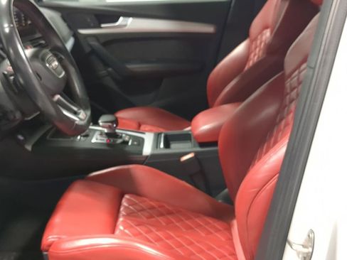 Used 2018 Audi SQ5 Premium Plus w/ Navigation Package image 30