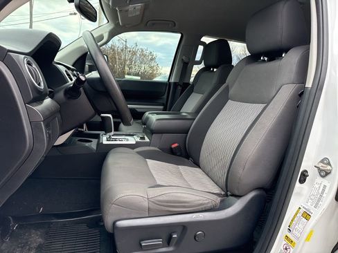 Used 2015 Toyota Tundra SR5 w/ SR5 Upgrade Package image 29