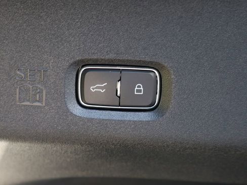 Used 2025 Lincoln Navigator Reserve w/ Jet Appearance Package AWD/4WD image 11