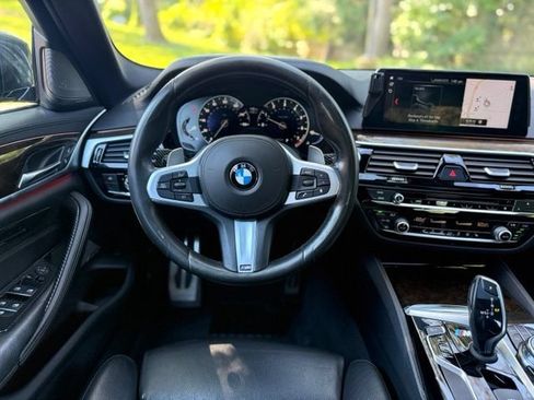 Used 2017 BMW 540i RWD image 21