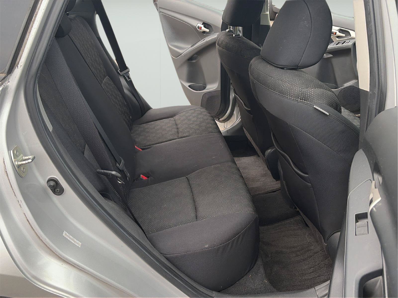 Used 2009 Pontiac Vibe w/ Preferred Package FWD image 16