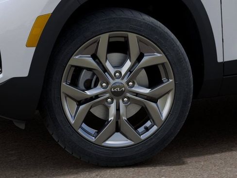 New 2026 Kia Seltos LX FWD image 10