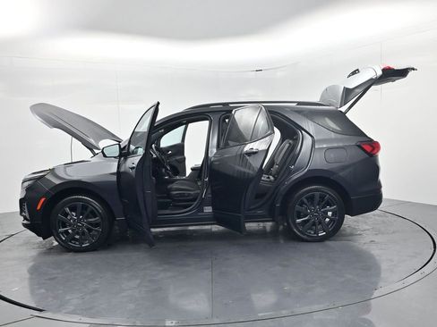 Used 2023 Chevrolet Equinox RS image 59