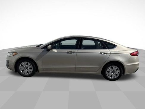 Used 2019 Ford Fusion S FWD image 2
