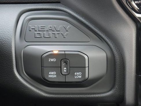 New 2026 RAM 3500 Laramie AWD/4WD image 22