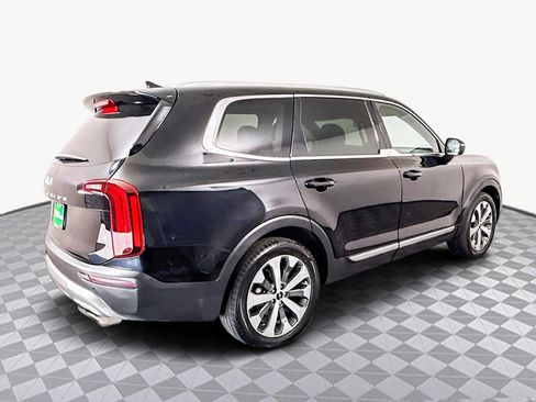 Used 2022 Kia Telluride EX w/ EX Premium Package image 10