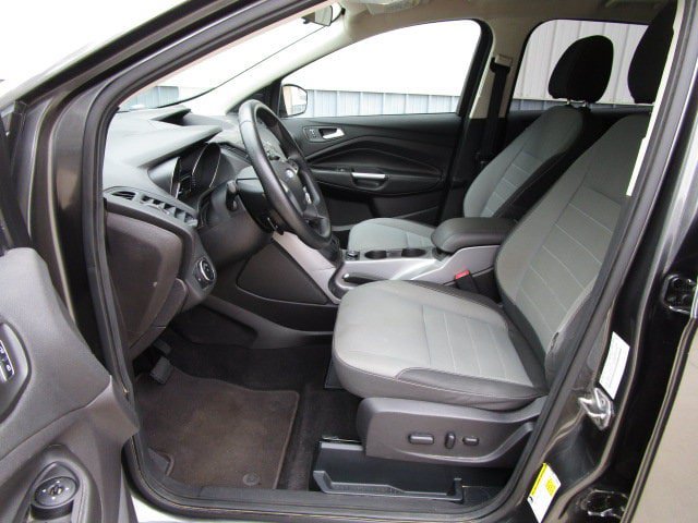 Used 2016 Ford Escape SE w/ SE Cold Weather Package AWD/4WD image 12