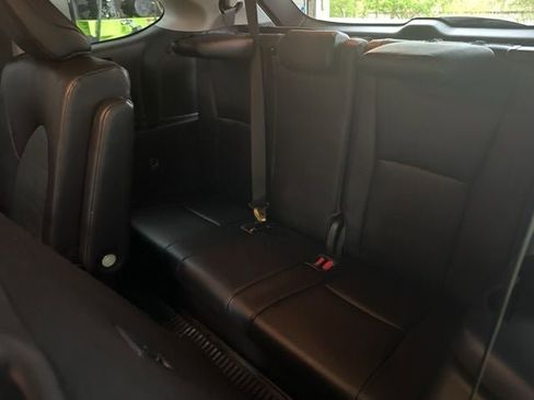 Used 2023 Toyota Highlander XLE FWD image 18