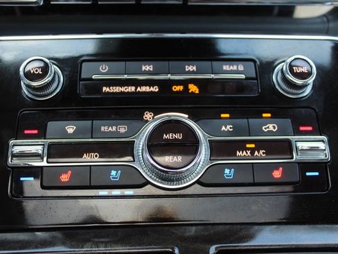 Used 2019 Lincoln Navigator L Reserve AWD/4WD image 34