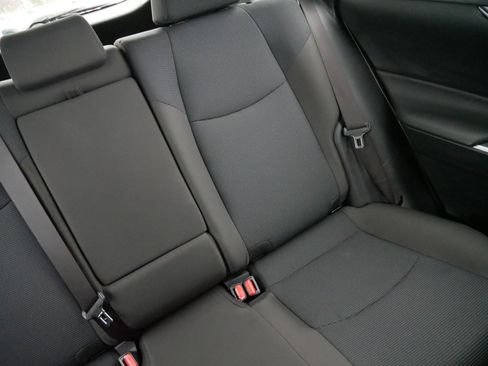 Used 2019 Toyota RAV4 LE image 14