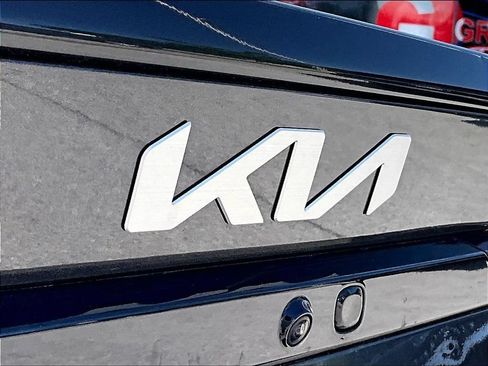 Used 2025 Kia K4 FWD image 7