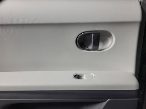 New 2026 Hyundai Ioniq 5 SEL image 30