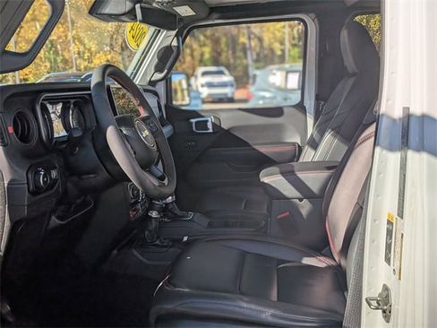 Used 2024 Jeep Wrangler Unlimited Rubicon image 14