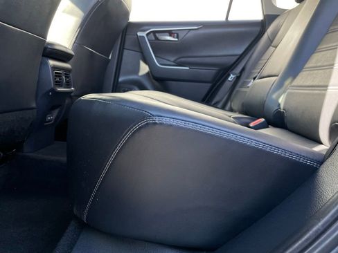 Used 2023 Toyota RAV4 XLE Premium image 38