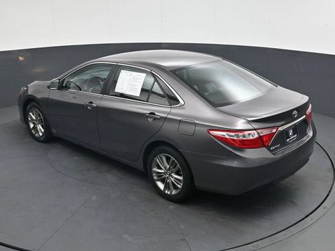 Used 2017 Toyota Camry SE FWD image 31