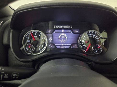 Used 2025 RAM 1500 Big Horn AWD/4WD image 16