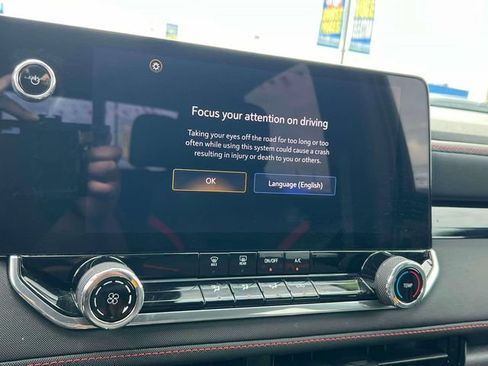 Certified 2023 Chevrolet Colorado Z71 w/ Advanced Trailering Package AWD/4WD image 25