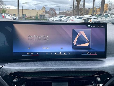 Used 2025 BMW 330i 330i w/ Premium Package image 18