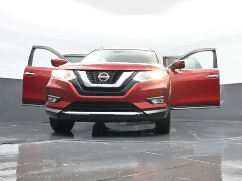 Used 2020 Nissan Rogue SL image 33