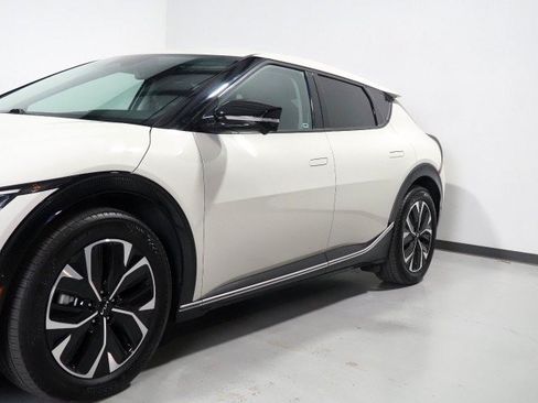 Used 2024 Kia EV6 Wind w/ Wind Technology Package RWD image 59
