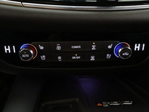 Used 2024 Buick Enclave Premium image 58