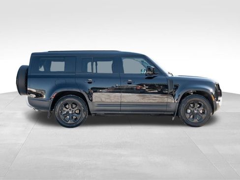 New 2025 Land Rover Defender 130 S image 9