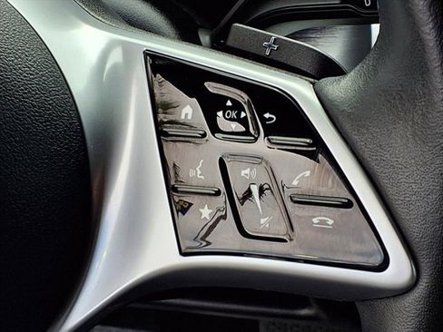 Certified 2024 Mercedes-Benz GLB 250 image 10