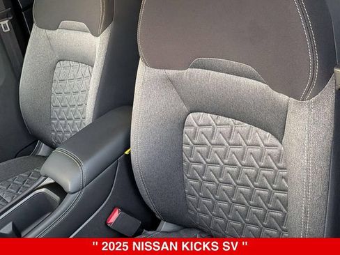 Certified 2025 Nissan Kicks SV AWD/4WD image 15